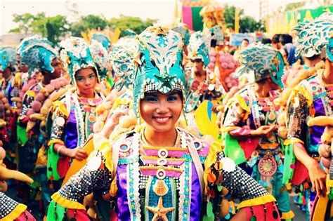 filipinas vestimenta|celebraciones en las filipinas.